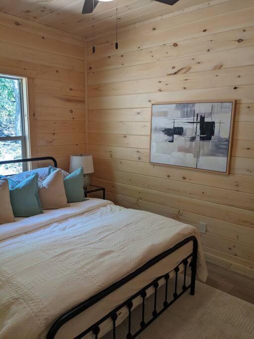 Baby Bear Den Villa แกตลิงเบิร์ก ภายนอก รูปภาพ